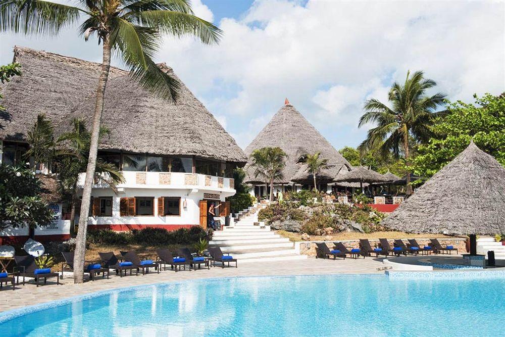 Hotel Karafuu Beach Resort Pingwe Exterior foto