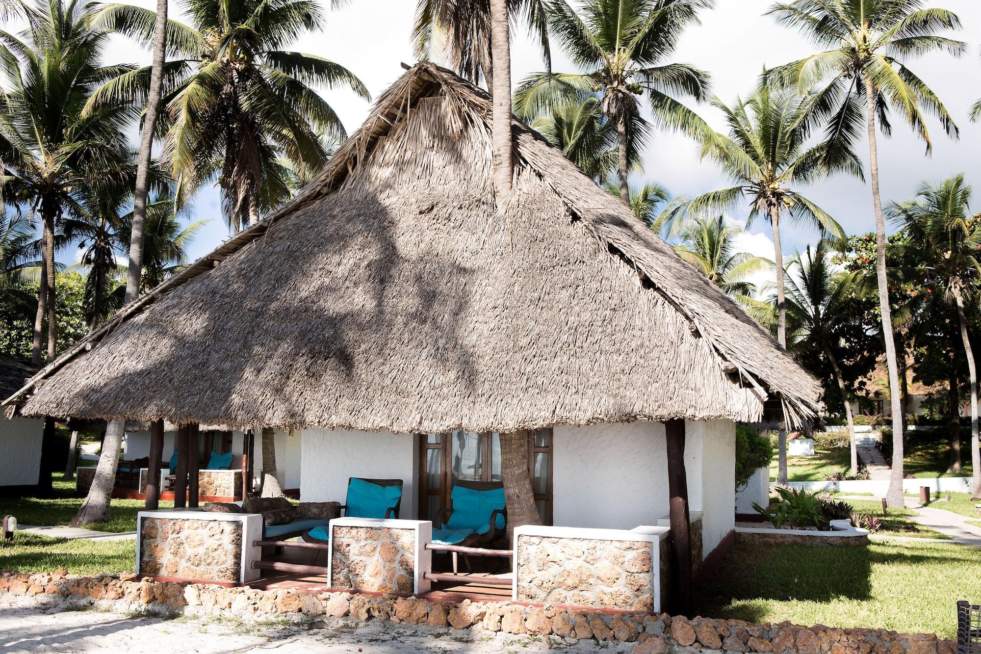 Hotel Karafuu Beach Resort Pingwe Exterior foto